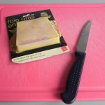 Cortamos el foie en pequeñas tiritas