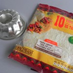 Buscamos un molde pequeño para hacer la forma de la cestita