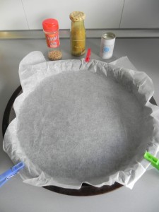 Si no tenemos molde, lo hacemos sobre una bandeja con papel sulfurizado