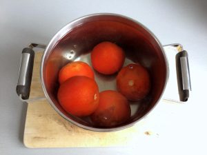 Escaldamos los tomates